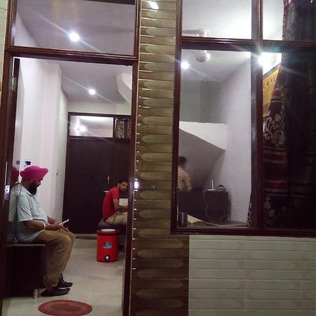 Arora Guest House Amritsar Exterior foto