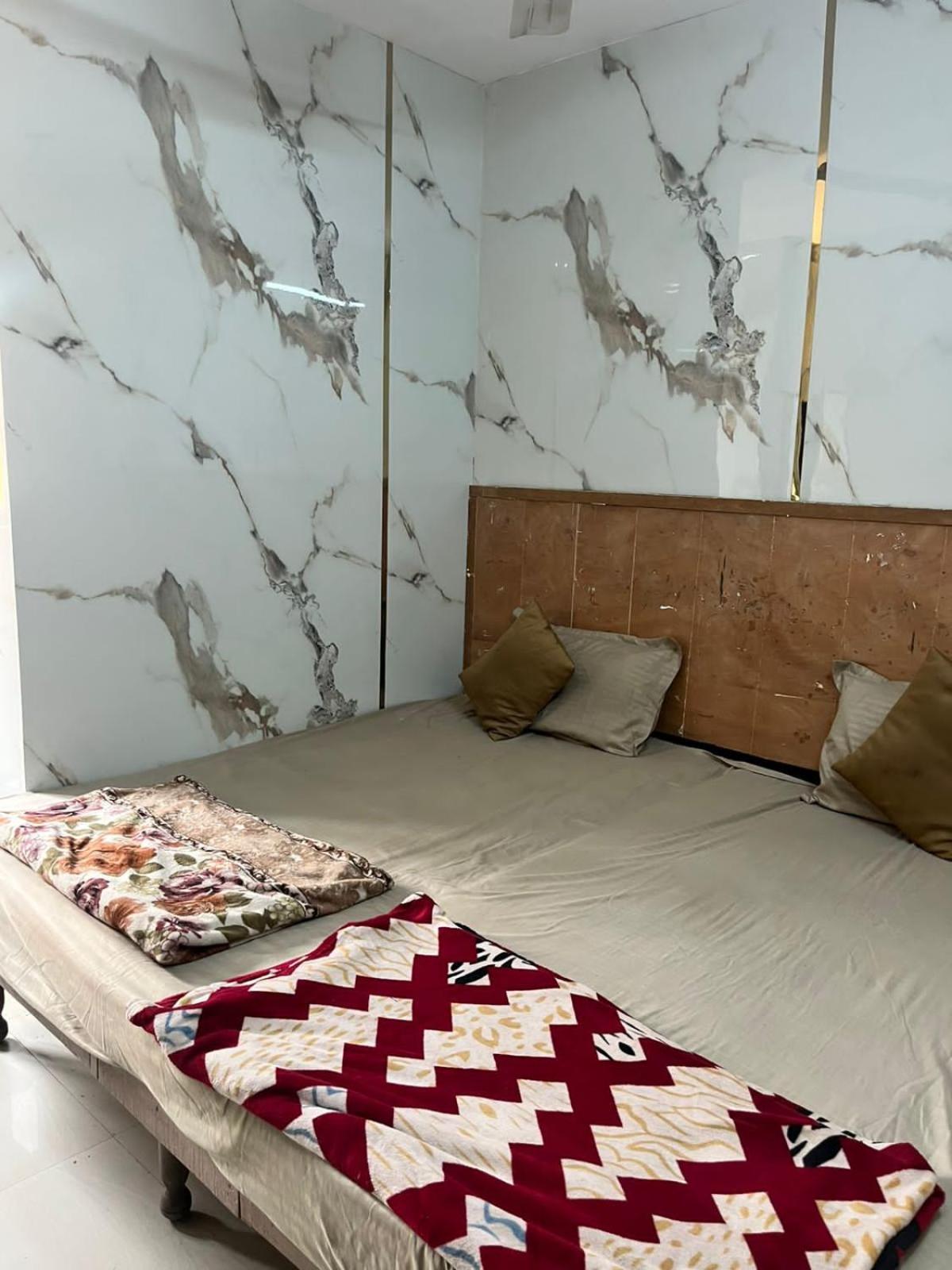 Arora Guest House Amritsar Exterior foto