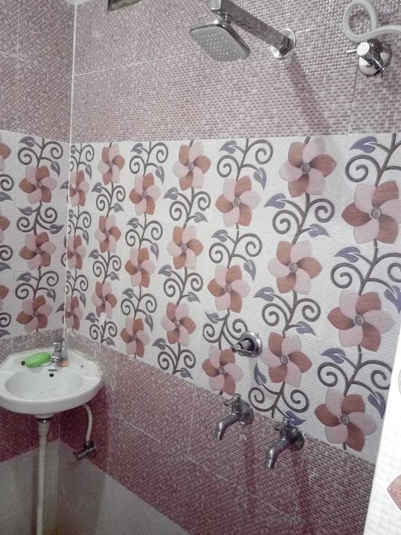 Arora Guest House Amritsar Exterior foto